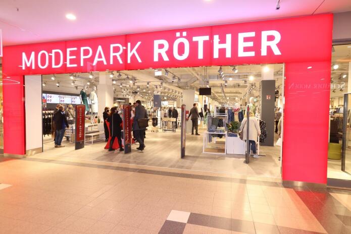 22-03-30 Eröffnung Modepark Röther.jpg