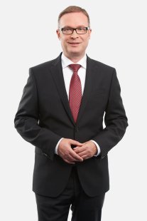 portrait_ir_800.jpg