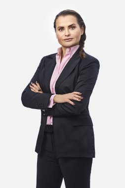 portrait_mj_800.jpg